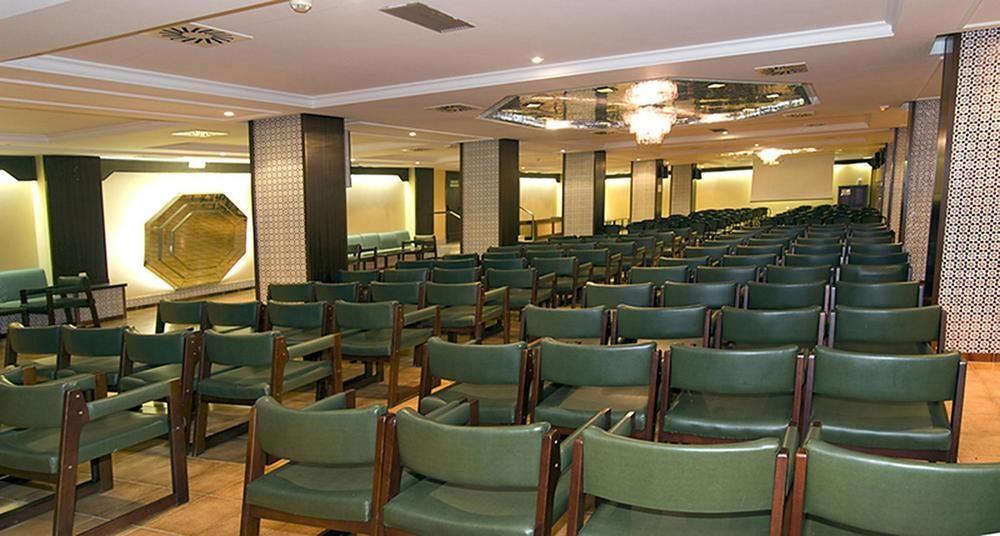 توريمولينوس Hotel Apartamentos Bajondillo المظهر الخارجي الصورة The interior of the mosque