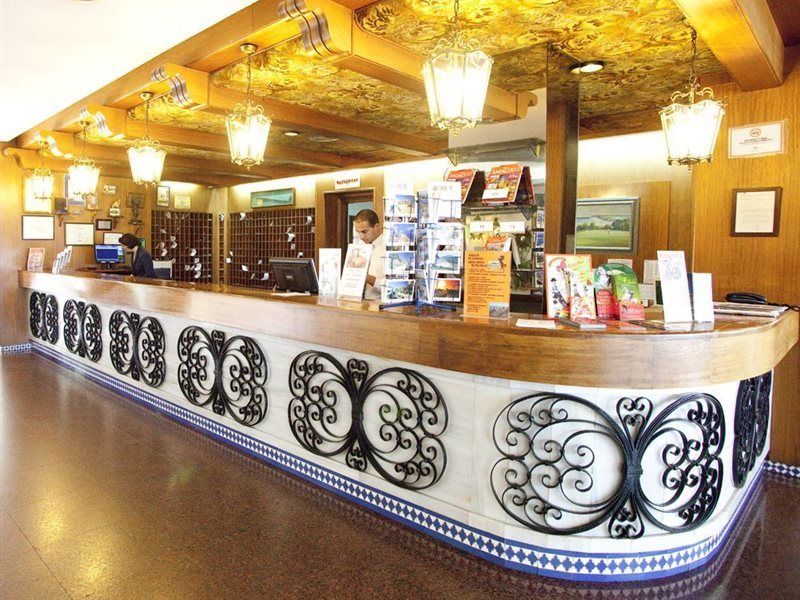 توريمولينوس Hotel Apartamentos Bajondillo المظهر الخارجي الصورة Reception desk